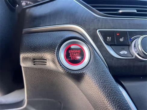 Used 2018 Honda Accord Touring image 28