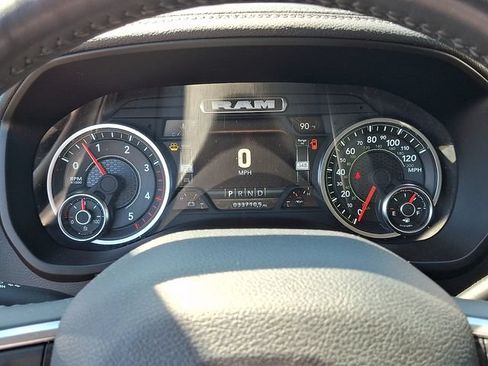 Used 2024 RAM 2500 Laramie AWD/4WD image 17