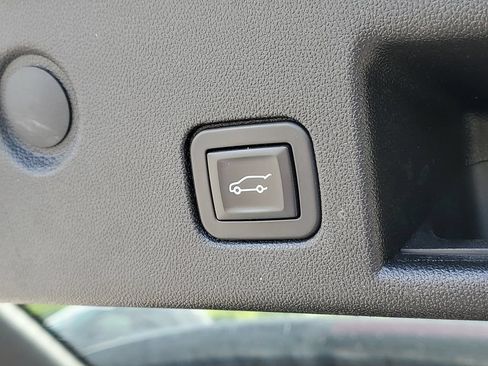 Used 2018 Chevrolet Equinox LT AWD/4WD image 8