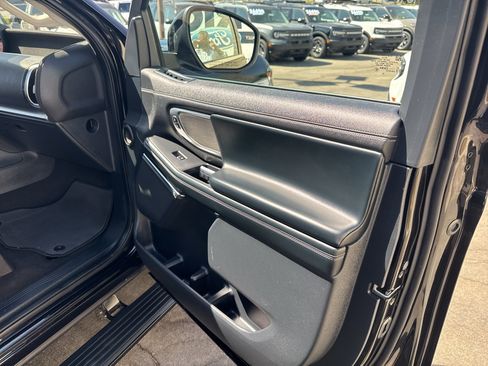 Used 2025 Ford Expedition Platinum AWD/4WD image 31