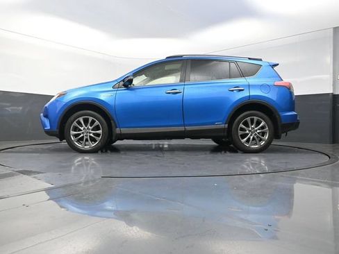 Used 2018 Toyota RAV4 Limited AWD/4WD image 34