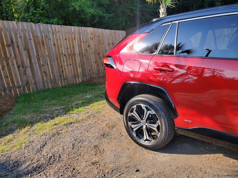 Used 2021 Toyota RAV4 XSE AWD/4WD image 10