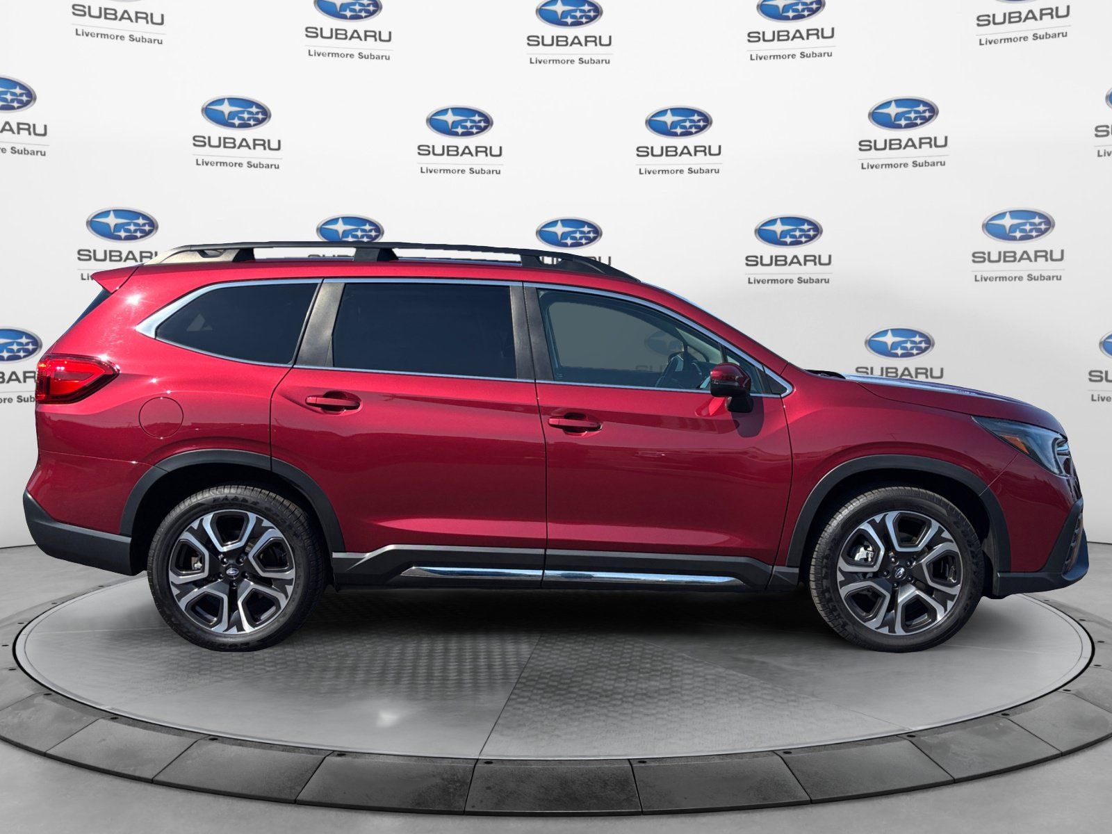Used 2023 Subaru Ascent Limited AWD/4WD image 7