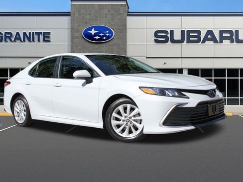 Used 2024 Toyota Camry LE image 2