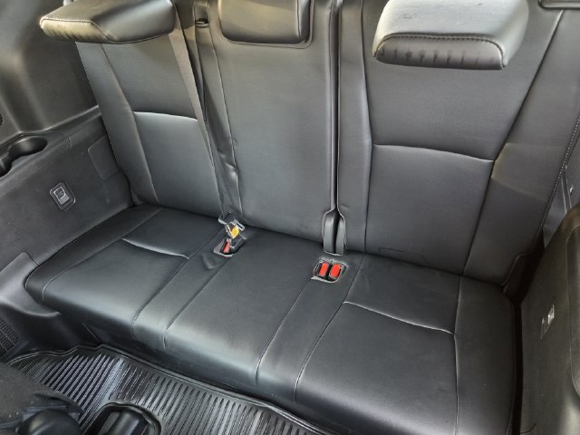 Used 2023 Toyota Highlander Limited AWD/4WD image 26
