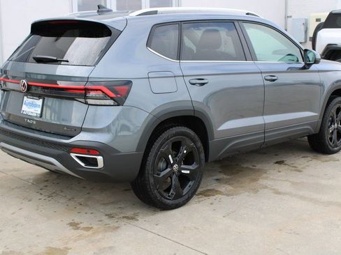 New 2026 Volkswagen Taos SEL AWD/4WD image 6