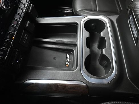 Used 2023 GMC Sierra 2500 Denali w/ Denali Black Diamond Edition AWD/4WD image 31