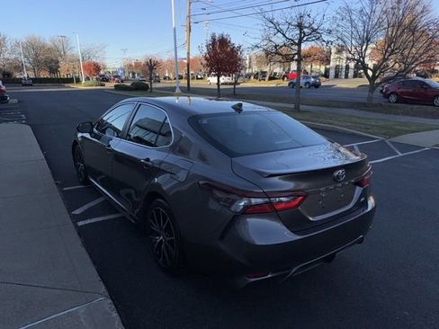 Certified 2023 Toyota Camry SE image 6