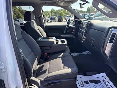 Used 2018 Chevrolet Silverado 1500 LT w/ All Star Edition AWD/4WD image 12