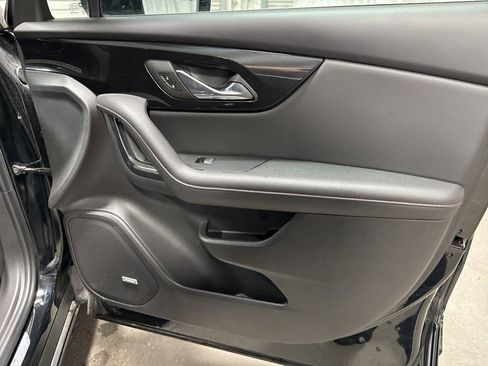 Used 2025 Chevrolet Blazer RS image 11