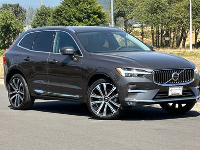 Used 2023 Volvo XC60 B5 Ultimate w/ Protection Package Premier