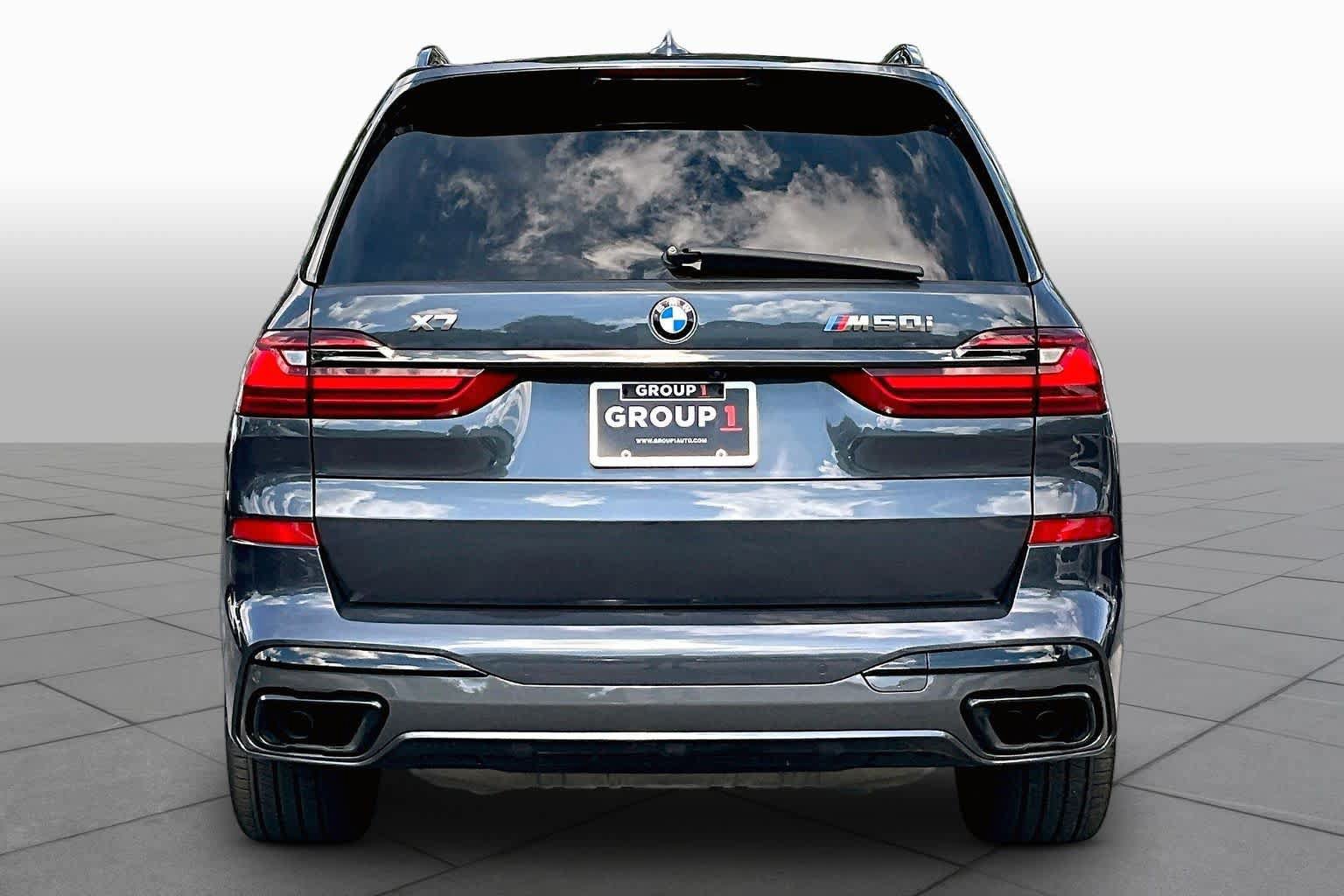 Used 2022 BMW X7 M50i w/ Dynamic Handling Package AWD/4WD image 5