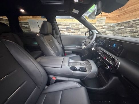 Used 2026 Hyundai Palisade Calligraphy AWD/4WD image 16