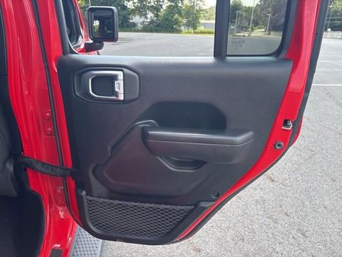 Used 2021 Jeep Wrangler Unlimited Sport image 15