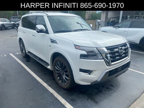 Used 2022 Nissan Armada Platinum w/ Captain's Chairs Package AWD/4WD image 4