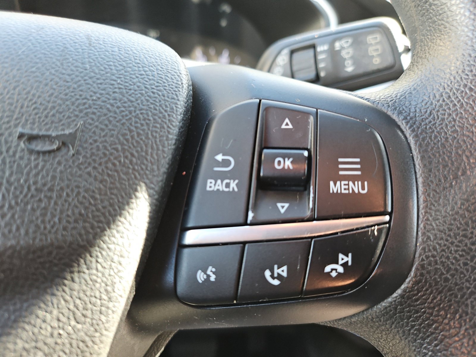 Used 2020 Ford Escape SE FWD image 16