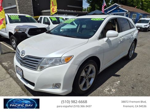 Used 2012 Toyota Venza LE w/ LE Convenience Pkg FWD image 3