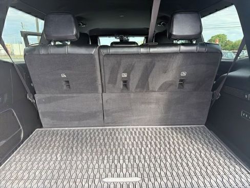 Used 2024 Jeep Wagoneer Series II w/ Flexible Seating Group RWD image 16