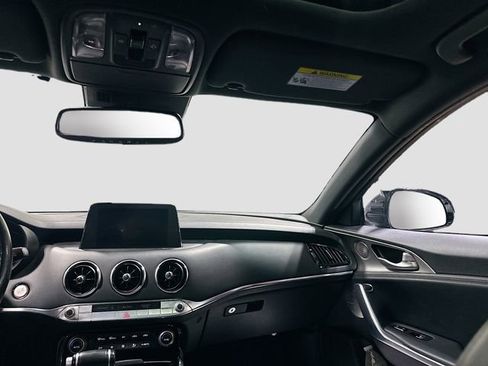 Used 2018 Kia Stinger GT1 image 26
