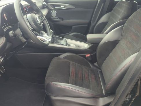 Used 2024 Dodge Hornet GT AWD/4WD image 11
