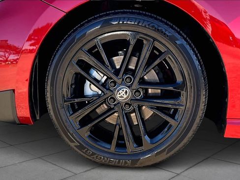 Used 2025 Toyota Camry SE image 10