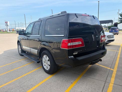 Used 2014 Lincoln Navigator 2WD image 5