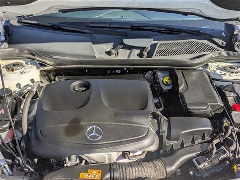 Used 2019 Mercedes-Benz CLA 250 4MATIC image 20