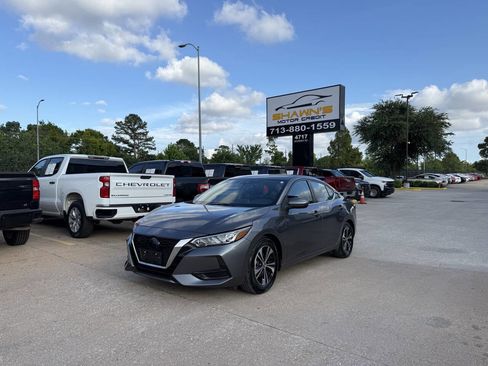 Used 2022 Nissan Sentra SV FWD image 3