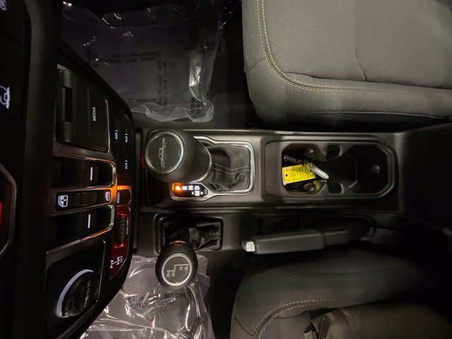 New 2026 Jeep Gladiator Sport AWD/4WD image 21