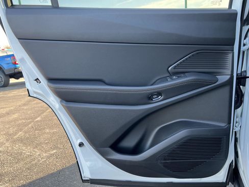 New 2026 Jeep Cherokee Limited image 18