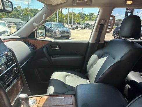 Used 2021 Nissan Armada SL w/ Captain's Chairs Package RWD image 17