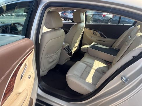 Used 2015 Buick LaCrosse Premium w/ Driver Confidence Package #1 FWD image 16