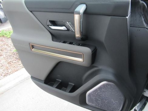 New 2025 GMC Hummer EV 3X image 26