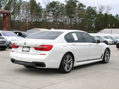 Used 2016 BMW 750i xDrive image 7