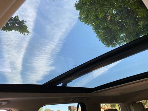 Used 2024 Ford Expedition Limited AWD/4WD image 82