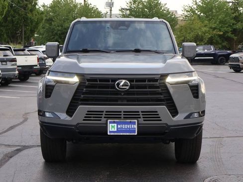 Used 2024 Lexus GX 550 w/ Cold Area Package AWD/4WD image 13