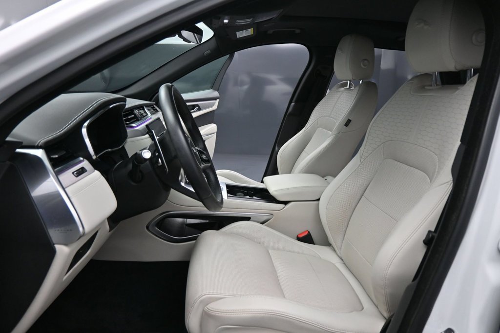Used 2023 Jaguar F-PACE R-Dynamic S AWD/4WD image 8