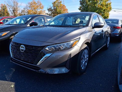 New 2025 Nissan Sentra S image 3