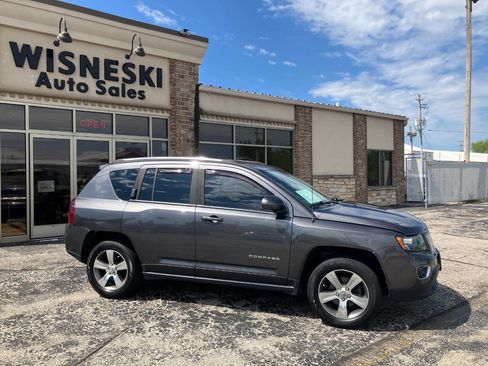 Used 2016 Jeep Compass High Altitude AWD/4WD image 2