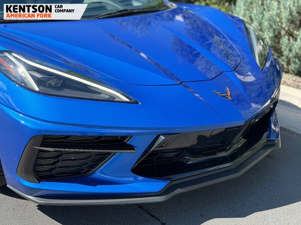 Used 2020 Chevrolet Corvette Stingray Premium Cpe w/ 3LT Preferred Equipment Group RWD image 11