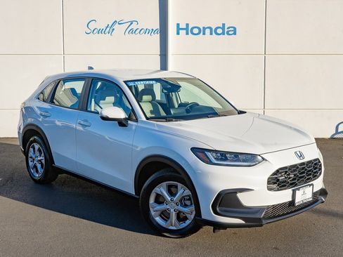 Used 2025 Honda HR-V LX image 2