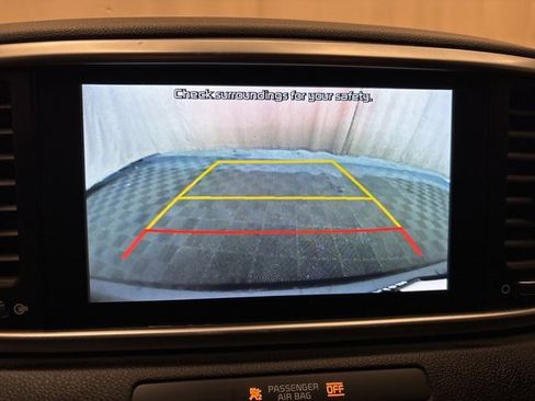 Certified 2020 Kia Sportage LX w/ LX Popular Package image 18