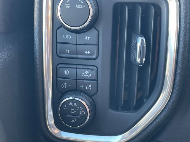 Used 2022 Chevrolet Silverado 2500 LTZ AWD/4WD image 26