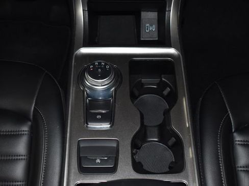 Used 2023 Ford Edge SEL image 18