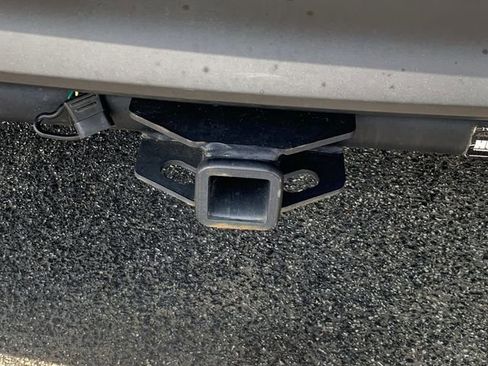 Certified 2022 Toyota Sienna XLE FWD image 36