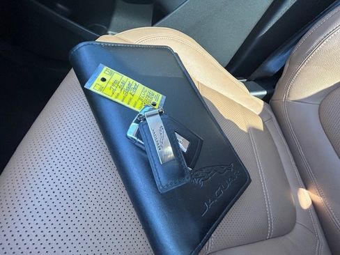 Certified 2021 Jaguar E-PACE SE image 25