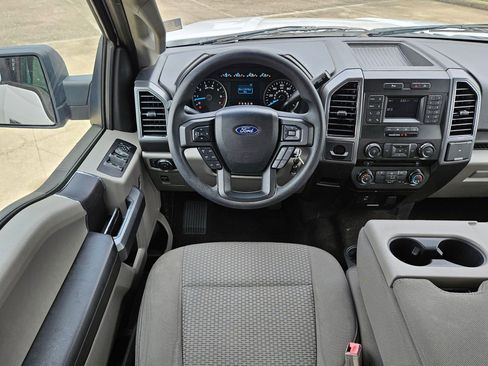 Used 2018 Ford F150 XLT RWD image 24