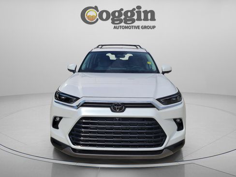Used 2026 Toyota Grand Highlander AWD Hybrid image 5