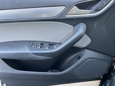 Used 2018 Audi Q3 2.0T Premium w/ Convenience Package image 14