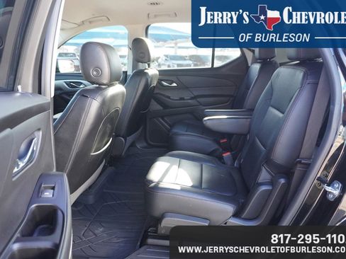 Used 2019 Chevrolet Traverse LT image 7